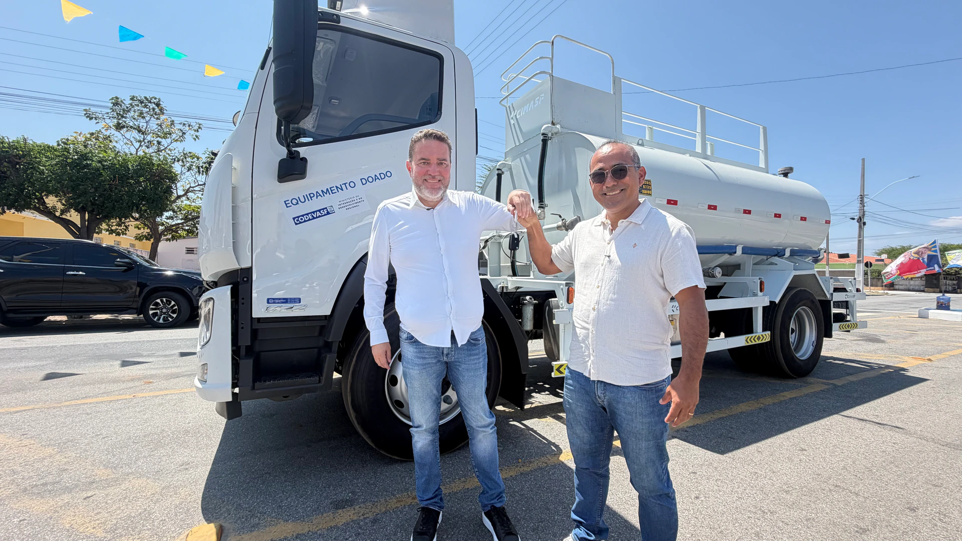 Novo carro-pipa chega para ampliar abastecimento de água nas comunidades rurais de Serra Branca