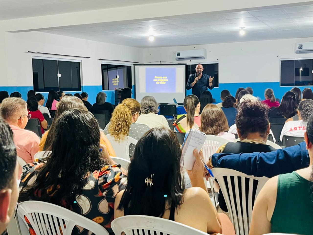 Prefeitura de Serra Branca e Sebrae promovem capacitação “Conexão Empresarial” durante a Semana do MEI