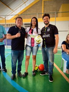 0436b524-d521-4b79-9ec8-779db024663e-1-768×1024